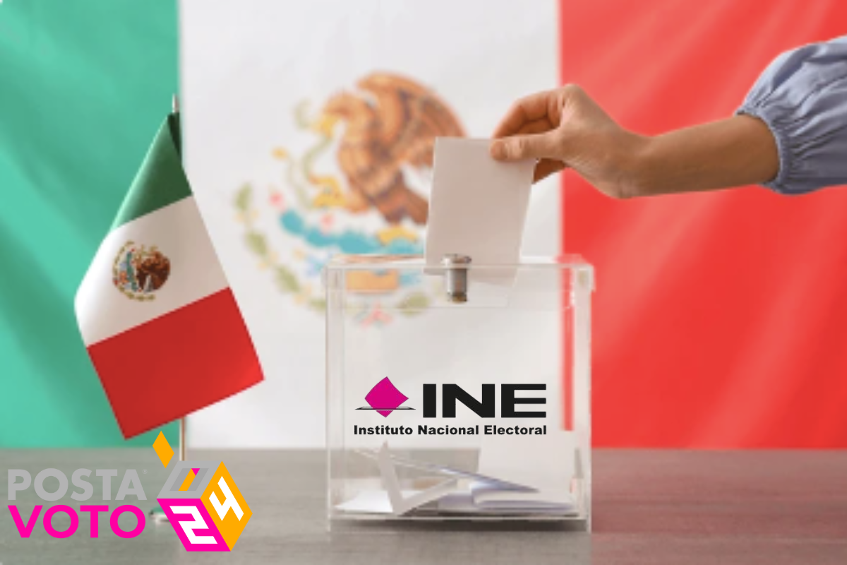 Bandera de México y la mano de una persona depositando una boleta dentro de una urna transparente con el logo del INE. Foto: Especial