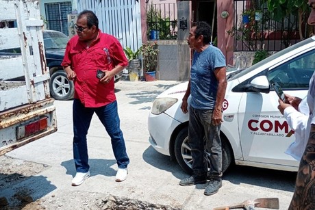 “Asaltan” vecinos desesperados tuberías y tinacos en Altamira, Tamaulipas