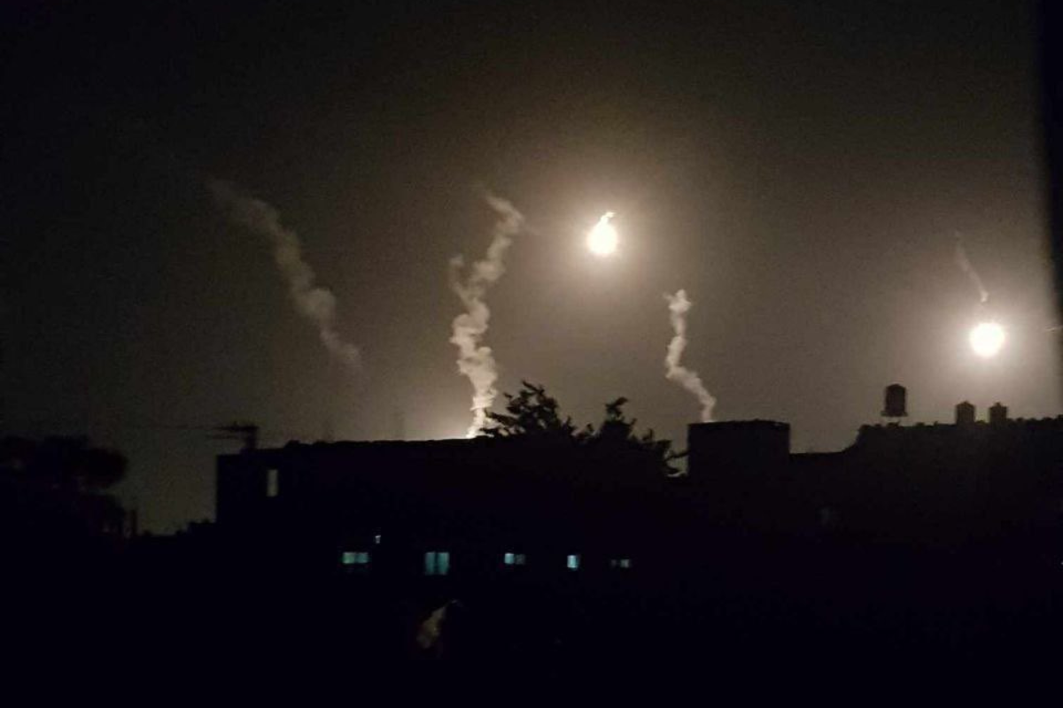 Bombardeo sobre el este de la ciudad de Rafah, del 6 de mayo de 2024. Foto: x/@MuhammadSmiry