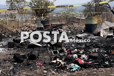 Una mujer y sus nietos murieron abrazados mientras el fuego consumía su hogar