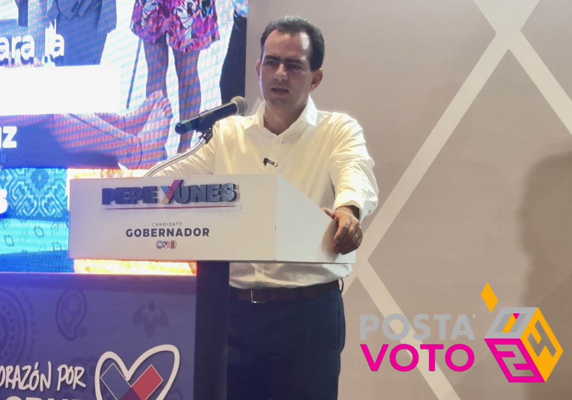 José Yunes, candidato a la gubernatura de Veracruz, durante un evento con médicos donde presentó propuestas en el eje de salud. El abanderado del PRI-PAN-PRD se mostró confiado por las encuestas. Foto: Redes Sociales