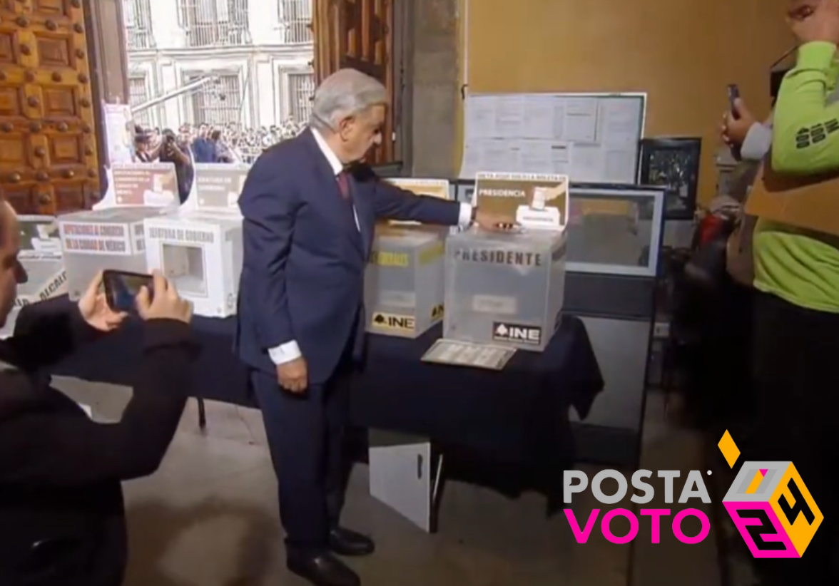 Andrés Manuel López Obrador vota y alienta a los mexicanos a participar