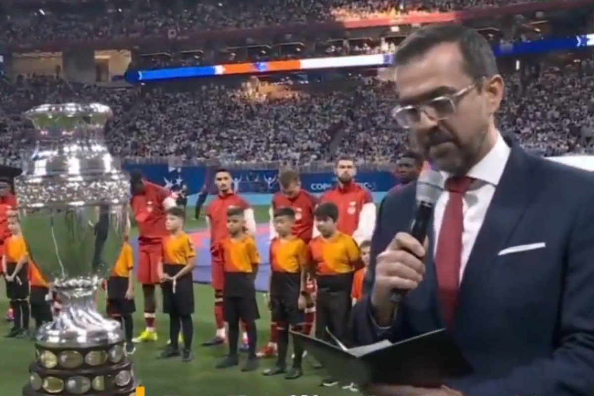 Pastor Emilio Agüero Esgaib emitiendo el discurso de apertura de la Copa América 2024 Foto: 'X'(Twitter) @SantiagoRomanD7