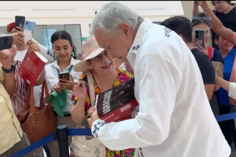 Andres Manuel López Obrador visita el Tren Maya: 'Será más que placentero'