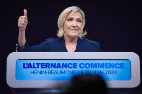 Francia: Ultraderecha de Marine Le Pen se adelanta en elecciones