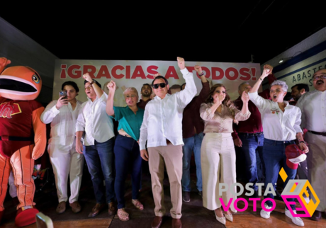 Celebra Joaquín Díaz Mena su triunfo como gobernador de Yucatán