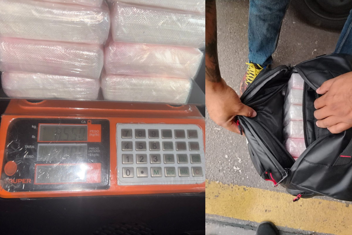 Empaques de cocaína posicionados sobre una pesa eléctrica y maleta en donde se guardaron los paquetes con drogas. Foto: Especial