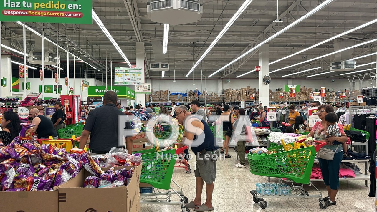 Realizan compras de pánico en supermercados. Foto: POSTA Nuevo León