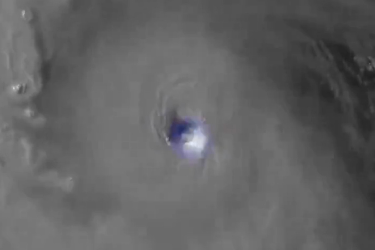 Imagen satelital del Huracán Beryl al momento Foto: 'X'(Twitter) @GlodeJo07