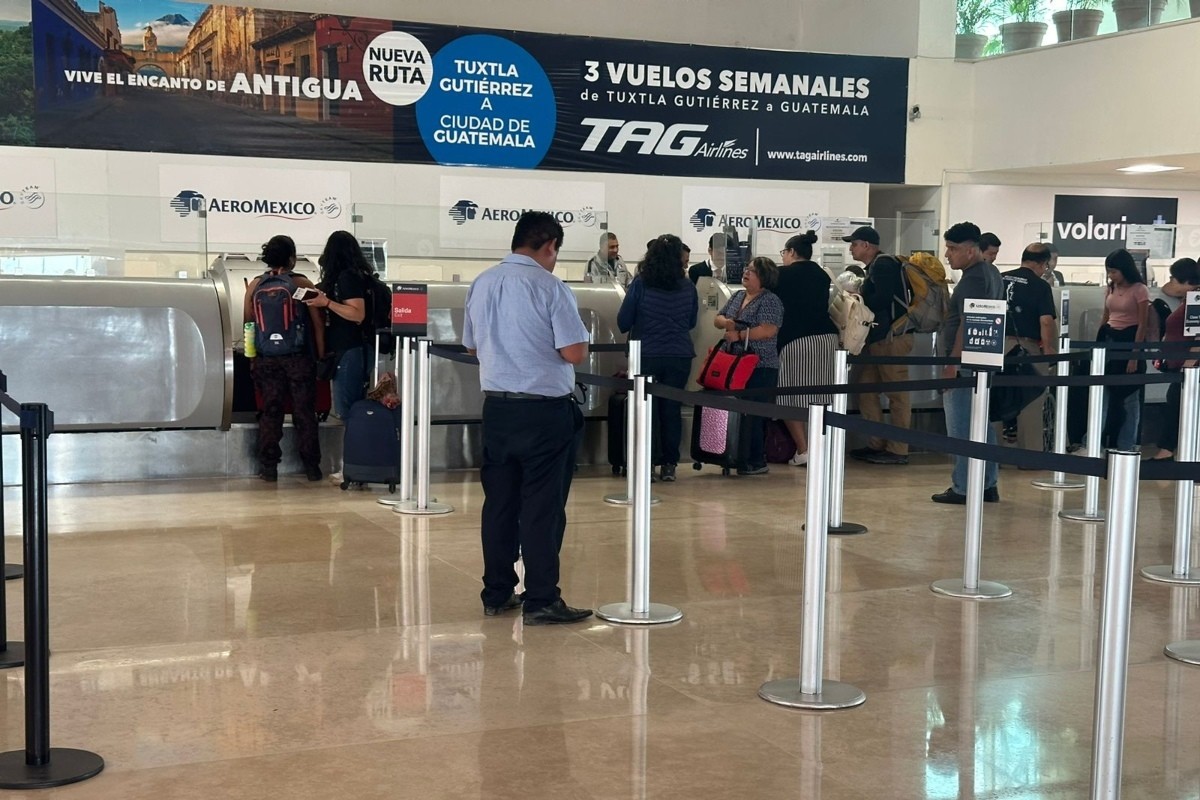 Aglomeraciones en el Aeropuerto de Tuxtla Gutiérrez Foto: María Inés Muñoz