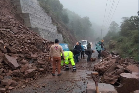 Lluvias provocan desgajamientos y caminos bloqueados en Guanajuato