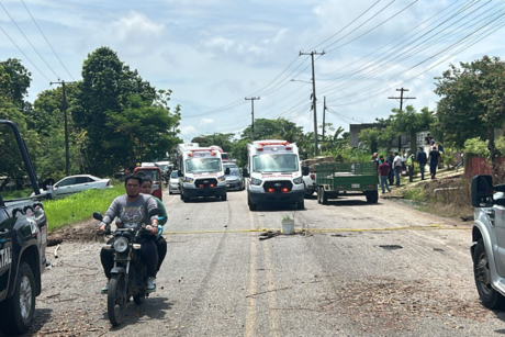 Atropellan a manifestantes que bloquearon carretera en Jalapa, Tabasco