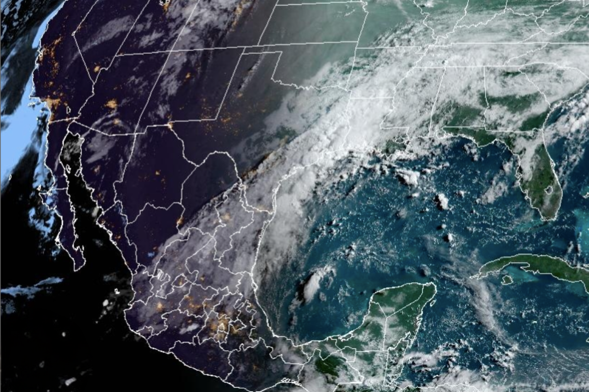 Vista satelital del territorio nacional mexicano y parte del de los Estados Unidos. Captura de pantalla / CIRA/NOAA