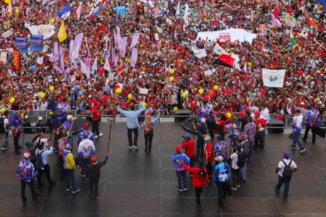 Elecciones en Venezuela; ciudadanos salen a votar a su próximo presidente