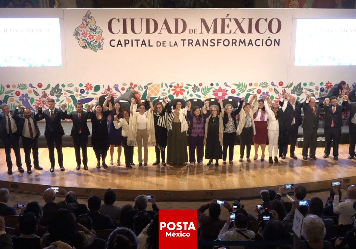 Clara Brugada Molina, Jefa de Gobierno Electa, presentó a su equipo de gobierno para la Ciudad de México, comprometiéndose a continuar la transformación impulsada por López Obrador y Claudia Sheinbaum. Foto: Enrique Pérez / POSTA