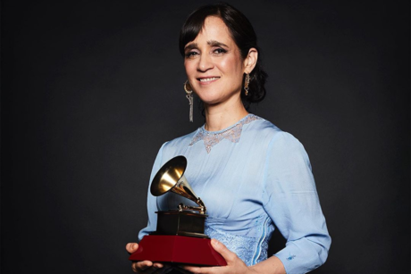 El fonógrafo ya pone a Julieta Venegas y jóvenes se preocupan 'somos viejitos'