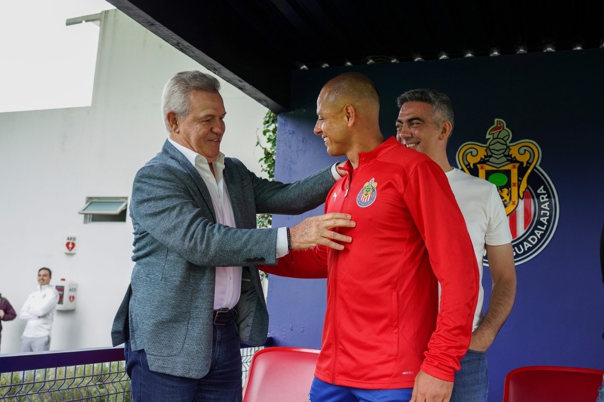 Javier Aguirre y 'Chicharito' Hernández Foto: 'X'(Twitter) @miseleccionmx