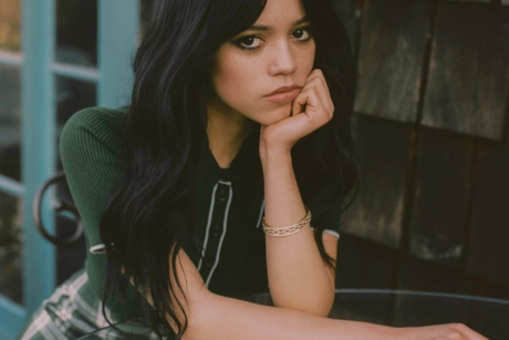 Jenna Ortega sufrió de ciberacoso con fotografías suyas editadas con IA