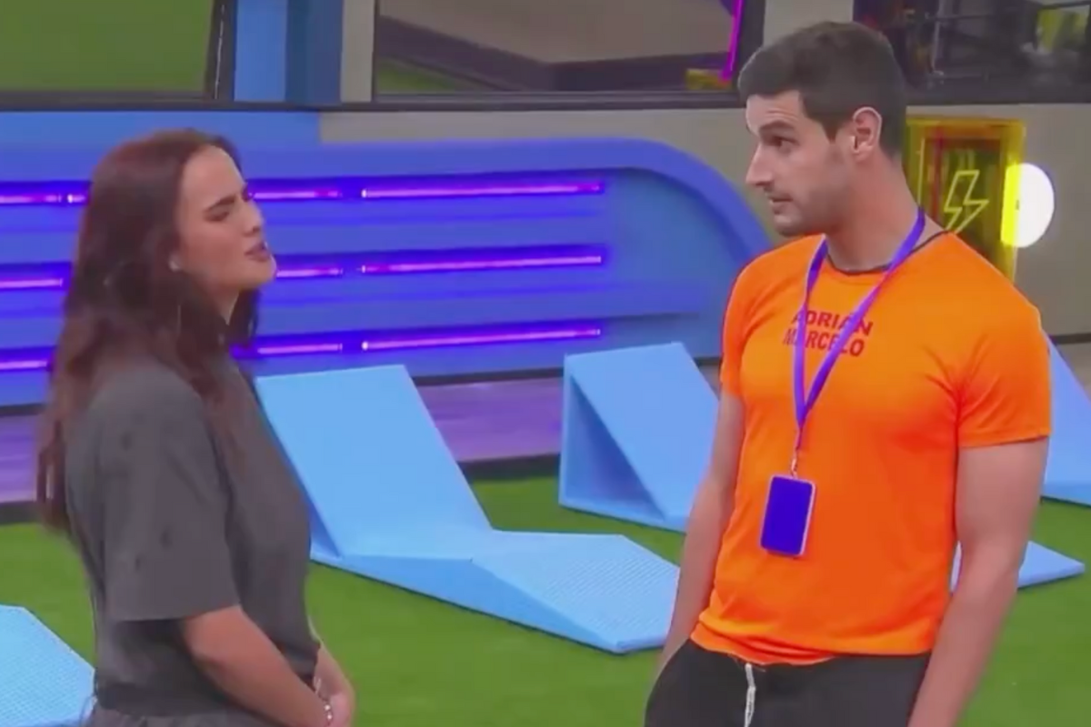 Momento de la pelea entre Gala Montes y Adrián Marcelo. Captura de pantalla / La Casa de los Famosos