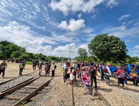 Atraviesan mil migrantes centroamericanos  por territorio veracruzano