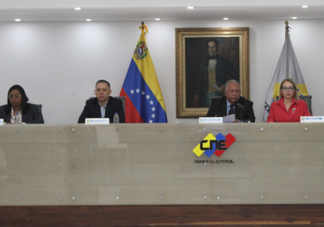 CNE ratifica reelección de Maduro; González Urrutia cuestiona resultados