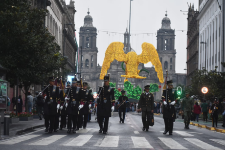 15 mil militares esperan cerca de Palacio Nacional previo a desfile