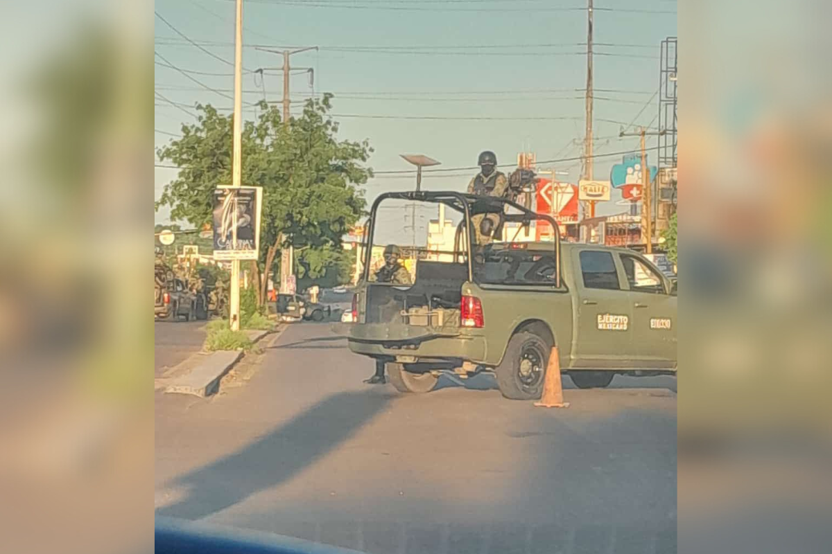 Militares dentro de Culiacán. Foto: X / (@mllddd___)