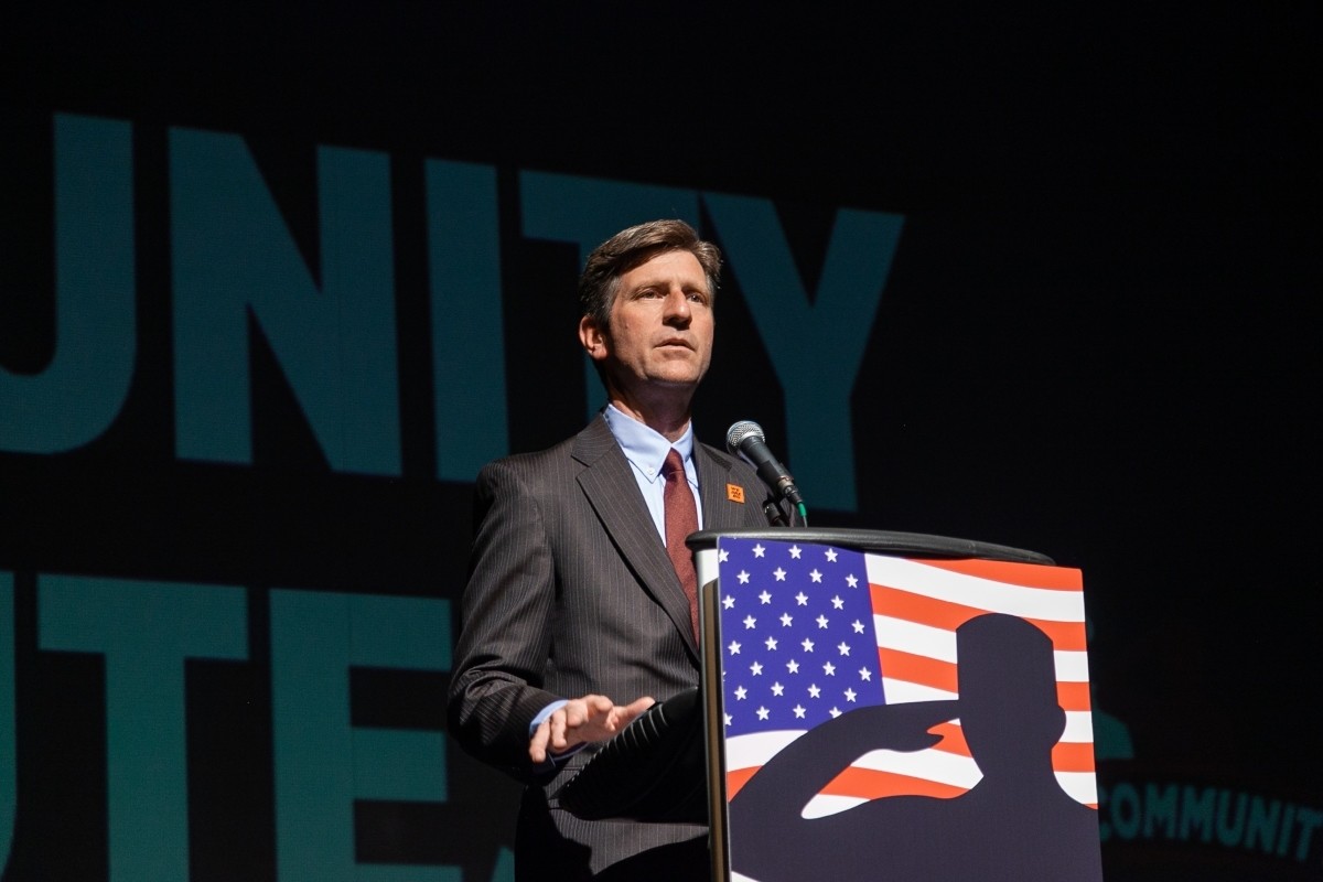 Greg Stanton en conferencia de prensa Foto: 'X'(Twitter) @RepGregStanton