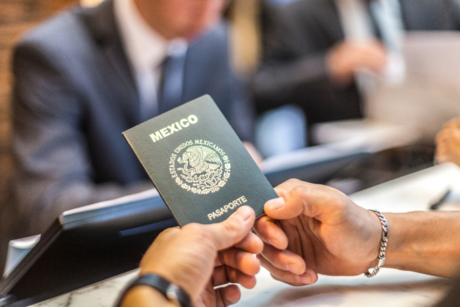 ¿Dónde y como puedo tramitar el pasaporte en México?, requisitos y precios