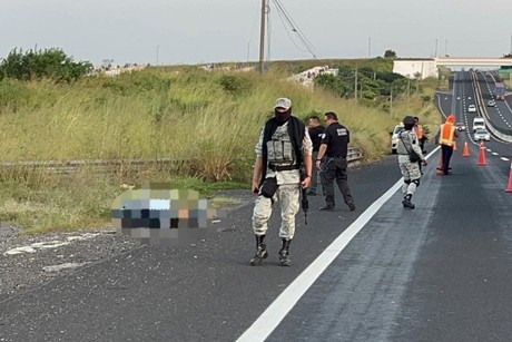 Dejan cabezas humanas tiradas a pie de carretera federal Cardel-Veracruz