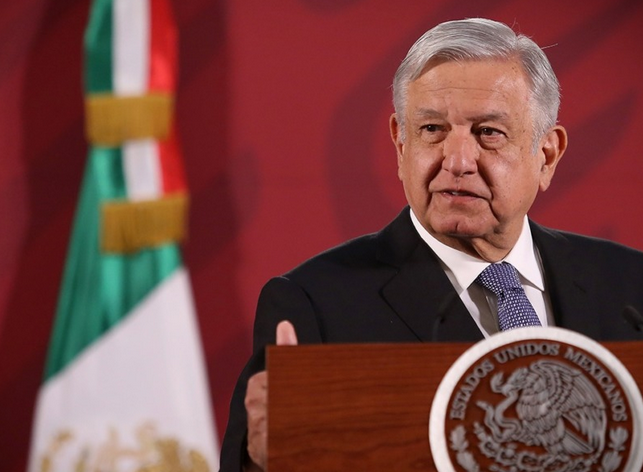 Andrés Manuel López Obrador se despidió del pueblo de México. Foto: Gobierno de Veracruz.