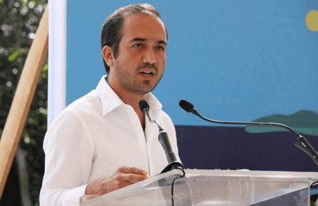 Fernando Yunes niega que deba a la justicia en Veracruz