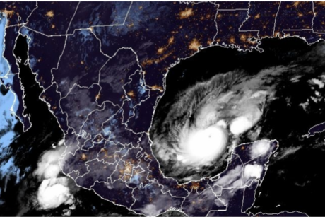 Huracán Milton se intensifica en Golfo de México: causa lluvias en estos estados