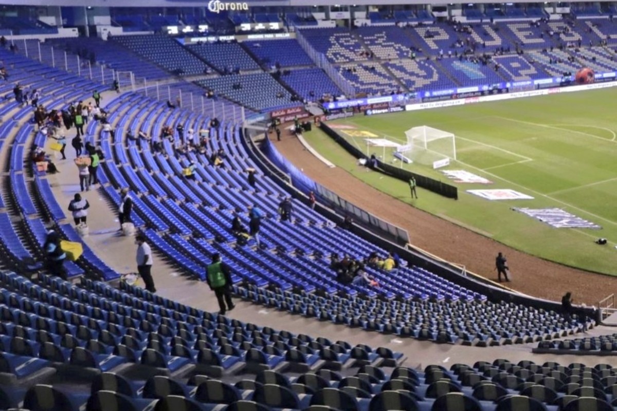 Estadio Cuauhtémoc con poca asistencia Foto: 'X'(Twitter) @MXESTADIOS