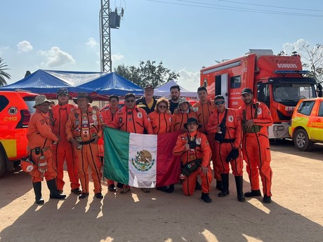 Topos de México acuden a Valencia para ayudar con labores de rescate tras DANA