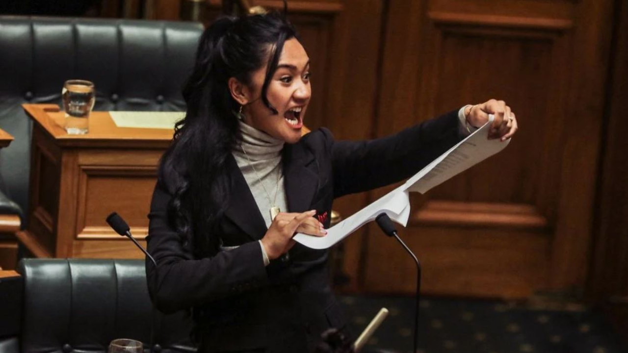 Te Pāti Māori MP Hana-Rawhiti Maipa-Clarke . Créditos: X @ClimateJusticeT.