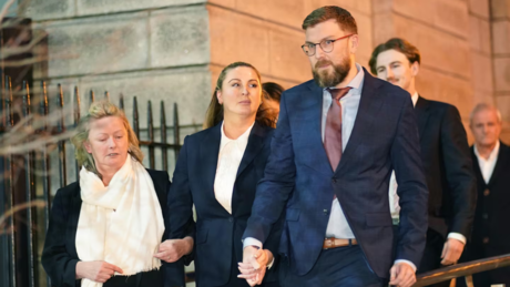 Conor McGregor: Víctima de abuso sexual habla fuera del tribunal tras ganar el caso