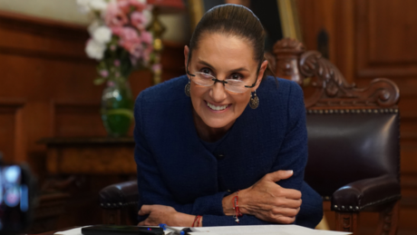 Claudia Sheinbaum le pone el toque femenino al despacho presidencial