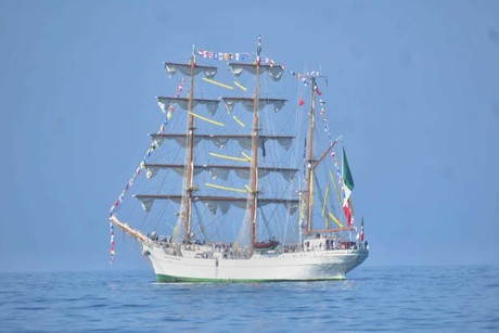 Buque Velero Escuela Cuauhtémoc regresa al puerto de Acapulco tras 222 días de navegación