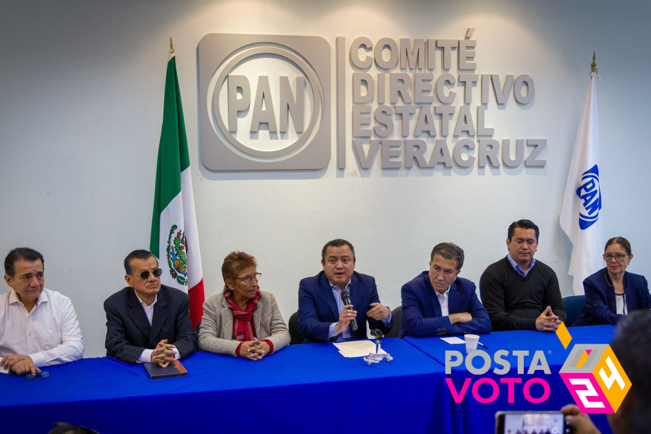El Coordinador Estatal de la Campaña de Xóchitl Gálvez Ruiz en Veracruz, José de Jesús Mancha Alarcón, dio a conocer quiénes formarán el nuevo equipo de voceros estatales. Foto: Rosalinda Morales / POSTA