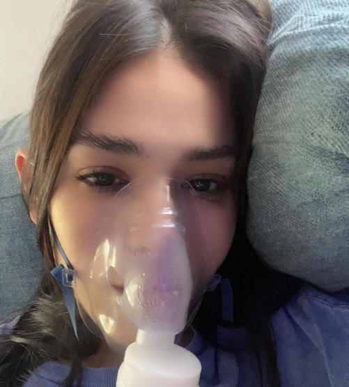 La cantante y actriz prendió las alarmas tras haber subido una fotografía a sus redes sociales en donde se le ve con una mascarilla de oxígeno. (FOTO: IG dannapaola)