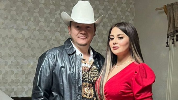 Kevin Hernández y su esposa