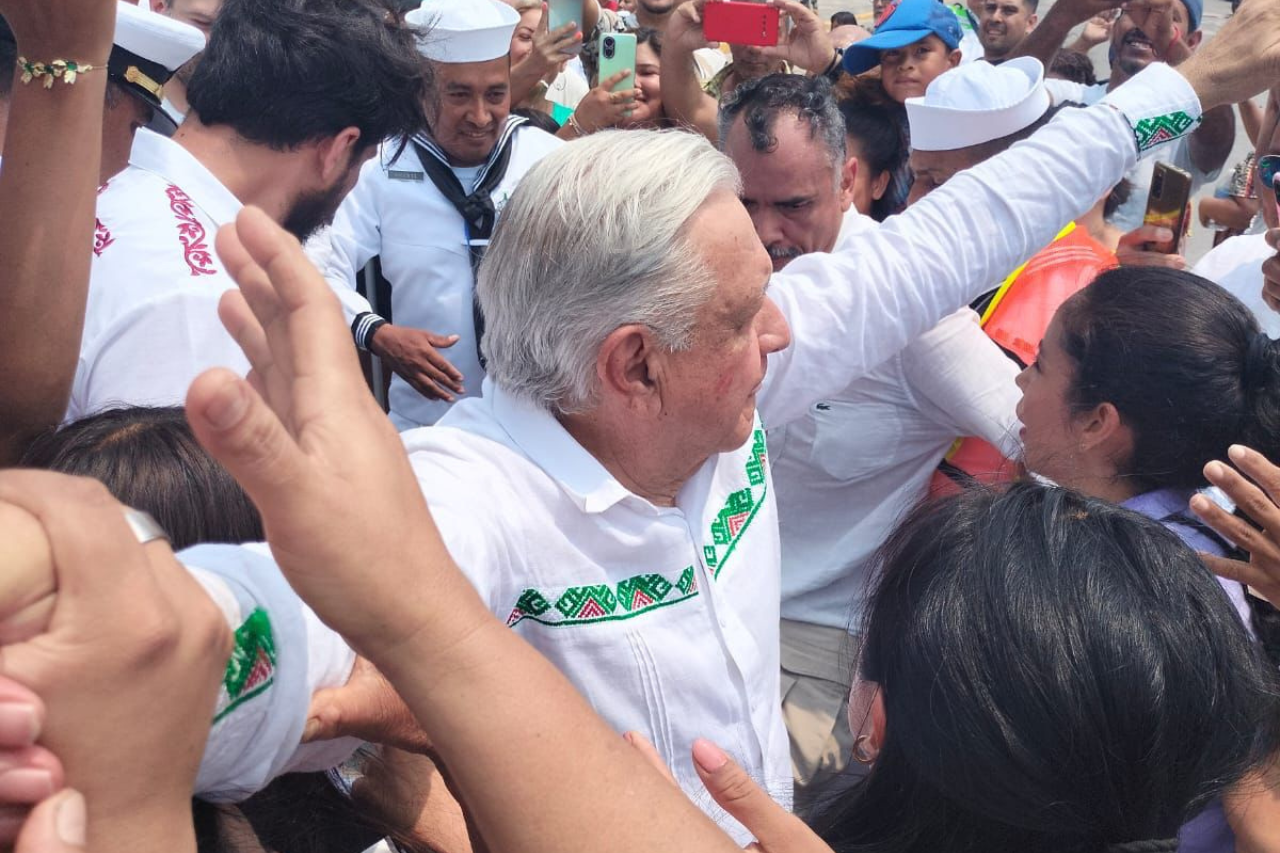 Este domingo estuvo de visita en el puerto de Veracruz, el presidente Andrés Manuel López Obrador, participó en la ceremonia conmemorativa del 110 Aniversario de la Defensa del puerto de Veracruz