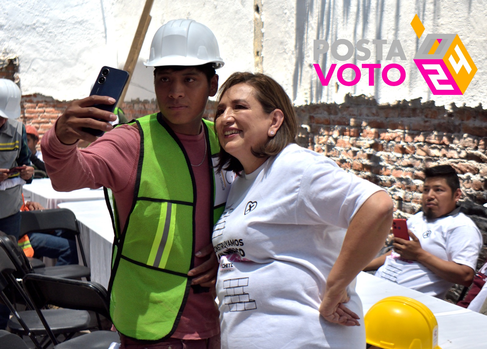 Este viernes 3 de mayo, Xóchitl Gálvez de "Fuerza y Corazón por México" avanzó en su campaña en la CDMX con reuniones en el sector de construcción. Foto: Enrique Pérez / POSTA