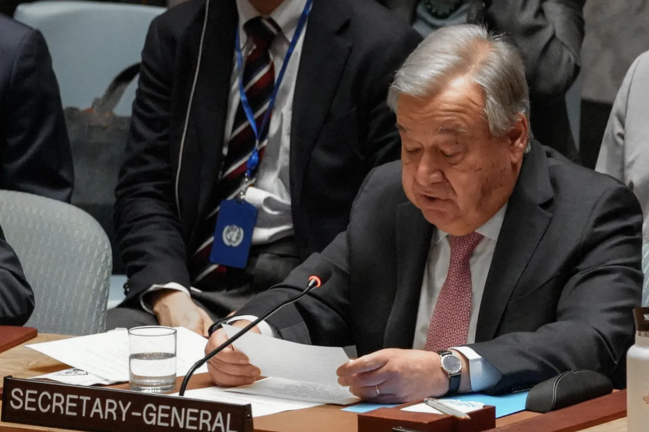 El secretario general de la ONU, António Guterres, en el Consejo de Seguridad de Naciones Unidas, en Nueva York (EE.UU.) para tratar la tensión entre Irán e Israel. EFE