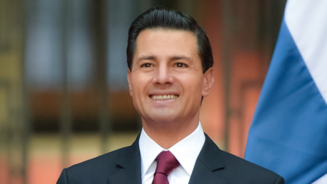 Captan al expresidente Enrique Peña Nieto de vacaciones en Egipto